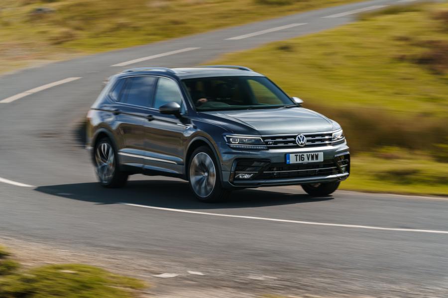  Volkswagen Tiguan Allspace R-Line 2018 года  (UK) (фото 20 из 40)